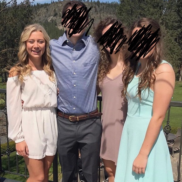 White over the shoulder romper - Picture 1 of 2